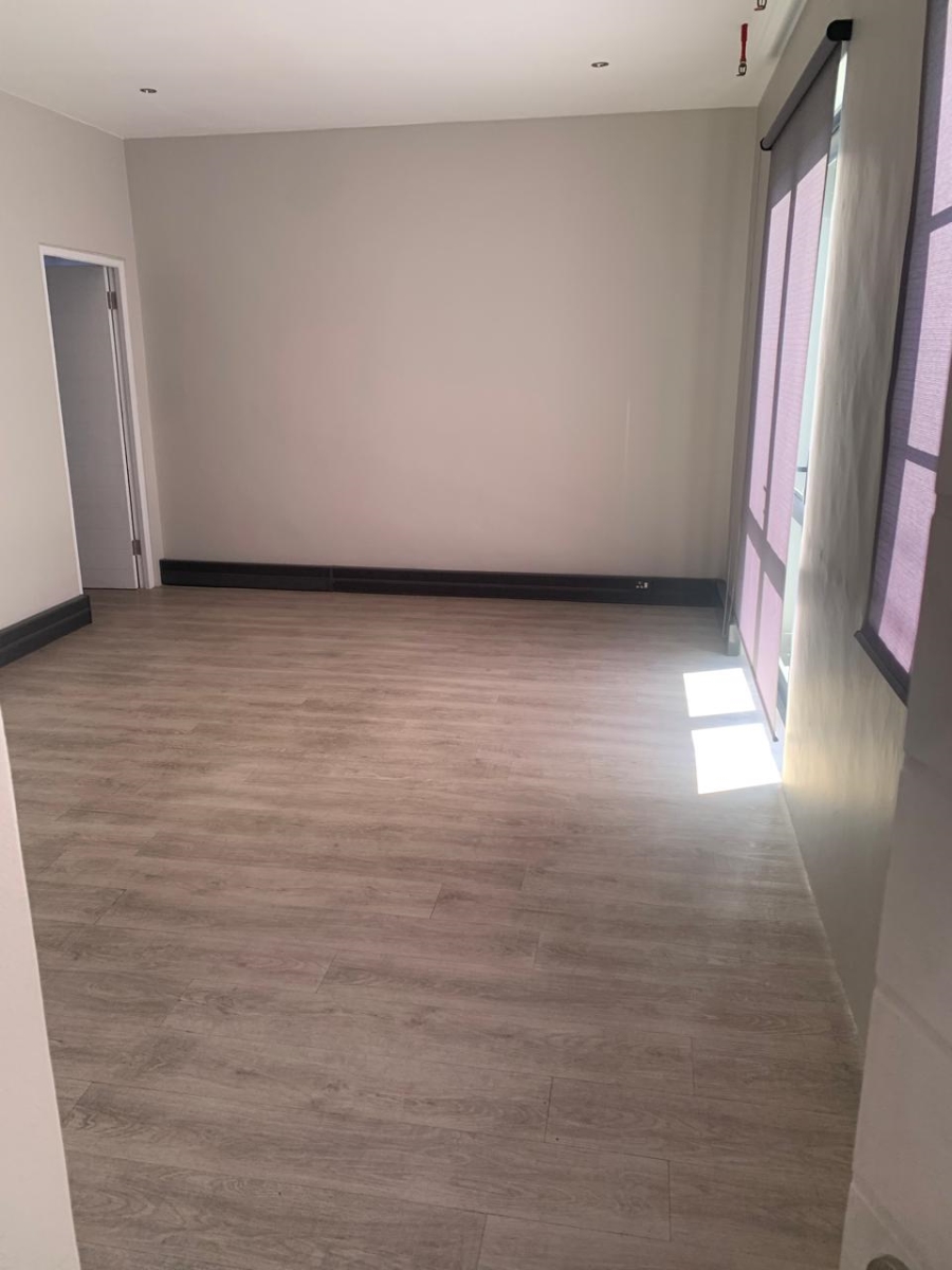 To Let 1 Bedroom Property for Rent in Paardevlei Western Cape